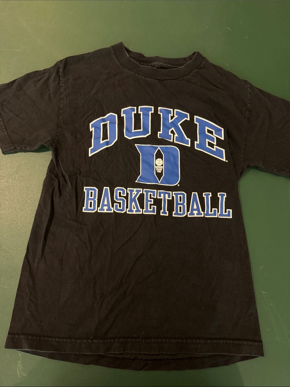 DUKE  Basketball logo Tee. 100% cotton. Black with blue